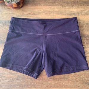 Lululemon Reversible Groove Short Purple 12